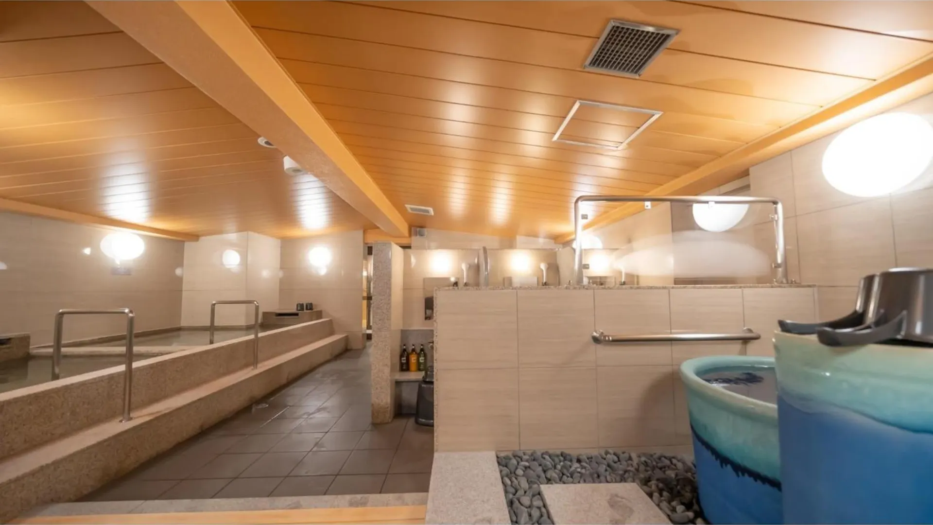 Shinsaibashi Arty Inn - Vacation Stay 75119V Οσάκα